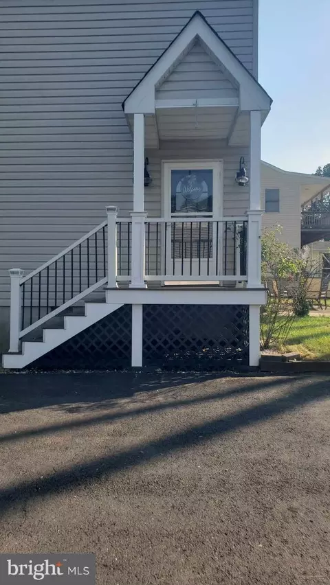 Exterior - 205 Lyons Ln, Fieldsboro, NJ 08505 photo 5 of 5