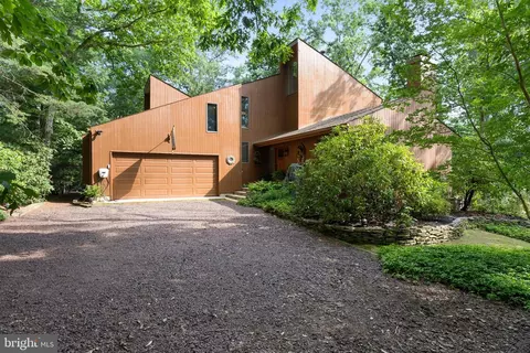 25 Pheasant Way, Medford, NJ 08055
