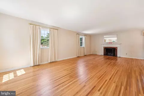 Living - 1 Wayne Dr, Cinnaminson, NJ 08077 photo 1 of 8