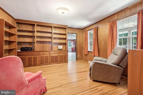 Living - 1 Wayne Dr, Cinnaminson, NJ 08077 photo 6 of 8