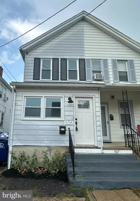 505 Delaware Ave, Riverside, NJ 08075