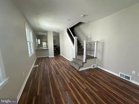 Living - 505 Delaware Ave, Riverside, NJ 08075 photo 3 of 6