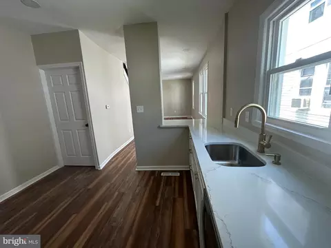Entry Way - 505 Delaware Ave, Riverside, NJ 08075 photo 1 of 3