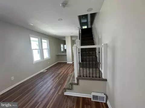 Entry Way - 505 Delaware Ave, Riverside, NJ 08075 photo 3 of 3