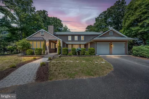 112 Hopewell Rd, Marlton, NJ 08053