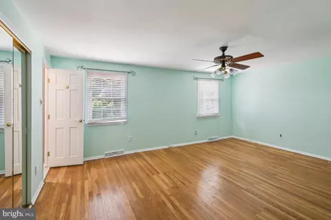 Bedroom - 307 Valley Forge Rd, Cinnaminson, NJ 08077 photo 2 of 3