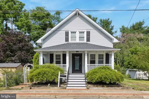 914 Lincoln Ave, Burlington, NJ 08016