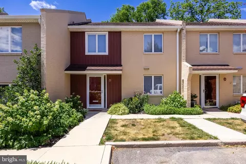 5 N Close, Moorestown, NJ 08057