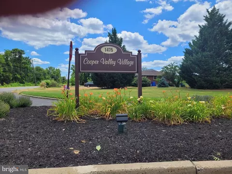 1475 Mount Holly Rd #B6, Edgewater Park, NJ 08010