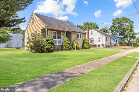 1 Beulah Ave, Lumberton, NJ 08048