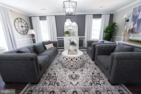 16 Courtland Ln, Willingboro, NJ 08046