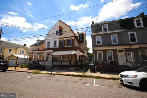 240 Conover St, Burlington, NJ 08016