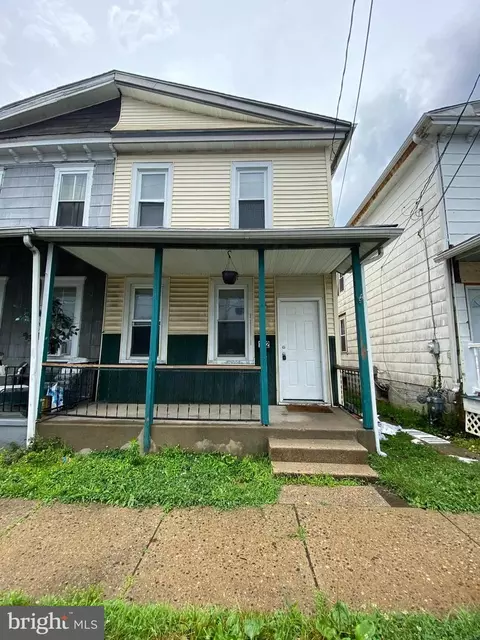 122 King St, Mount Holly, NJ 08060