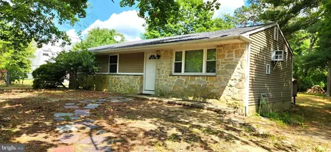 324 Chippewa Trl, Browns Mills, NJ 08015