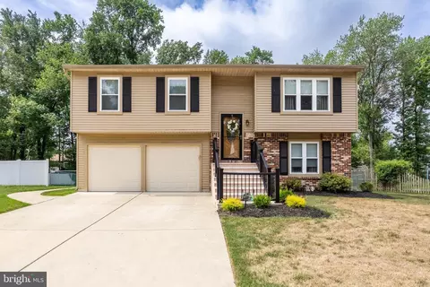 11 Quail Hollow Dr, Westampton, NJ 08060
