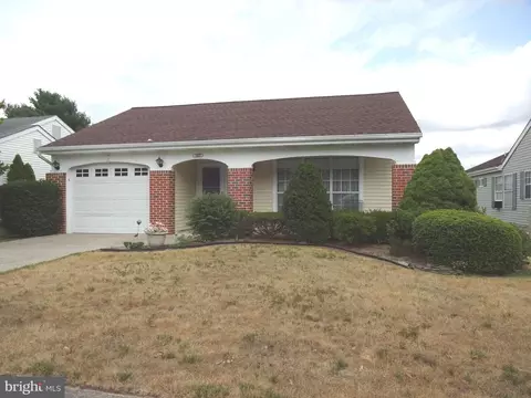 157 Buckingham Dr, Southampton, NJ 08088