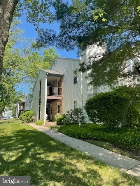 132 W Apt B W Berwin Way, Mount Laurel, NJ 08054