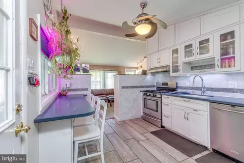 548 Windsor Ave, Maple Shade, NJ 08052 photo 11