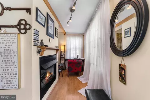 208 Kossuth St, Riverside, NJ 08075 photo 4