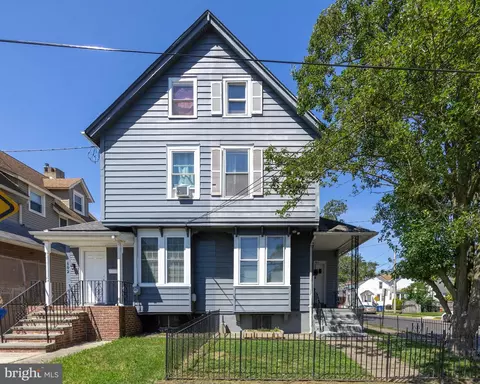 500 Locust Ave, Burlington, NJ 08016