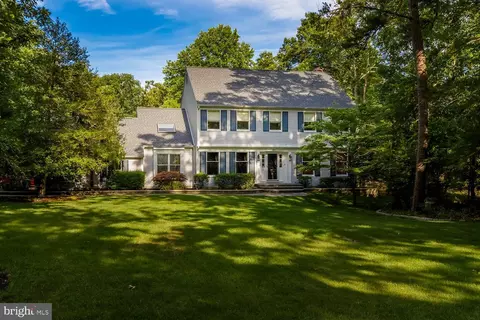 6 Cobblestone Ln, Shamong, NJ 08088