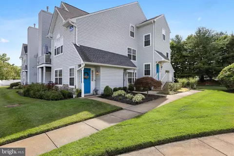 2306 Rabbit Run Rd, Marlton, NJ 08053