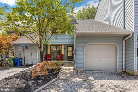 9 Partridge Ct, Marlton, NJ 08053