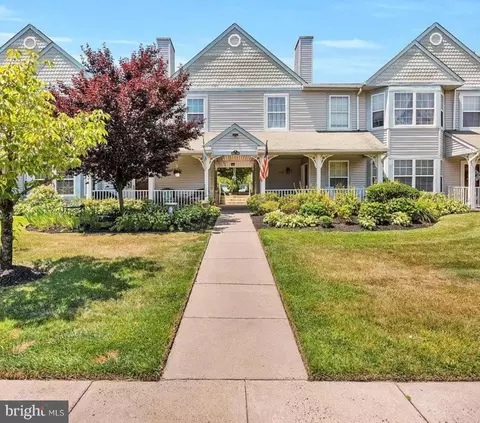 1007 Sweetwater Dr, Cinnaminson, NJ 08077