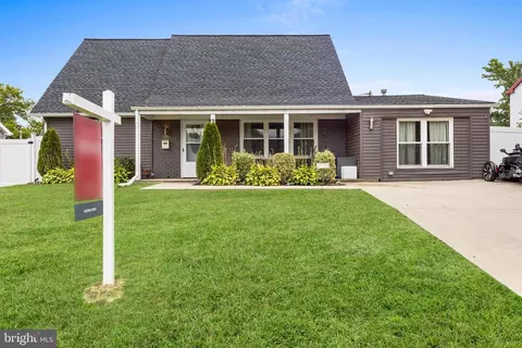 9 Enderly Ln, Willingboro, NJ 08046