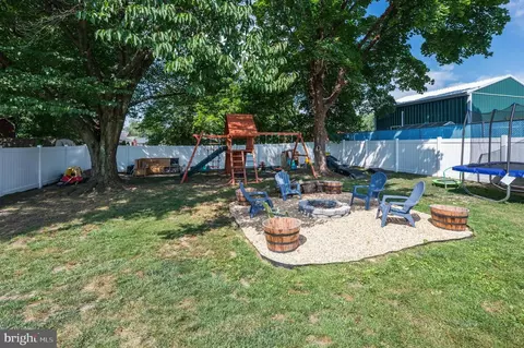 Exterior - 448 Oakland Ave, Maple Shade, NJ 08052 photo 3 of 3