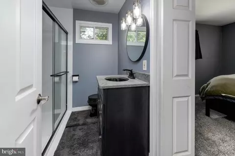 Bath - 448 Oakland Ave, Maple Shade, NJ 08052 photo 2 of 2