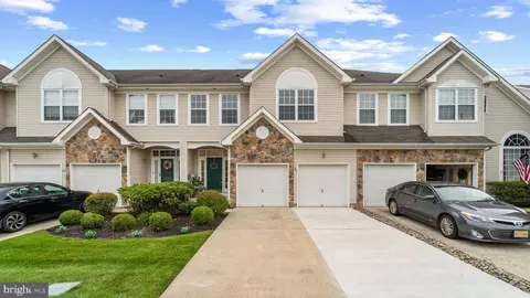 20 Spyglass Ct, Mount Holly, NJ 08060