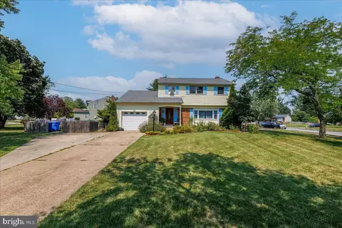 45 Champlain Rd, Marlton, NJ 08053