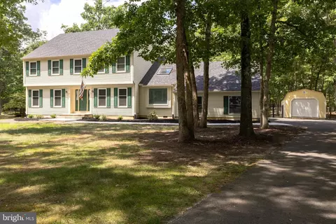 2 Bridlewood Ct, Tabernacle, NJ 08088