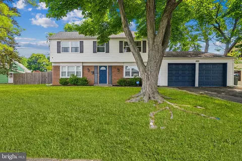 31 Echohill Ln, Willingboro, NJ 08046