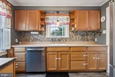 Kitchen - 214 E 4th St, Palmyra, NJ 08065 photo 1 of 2