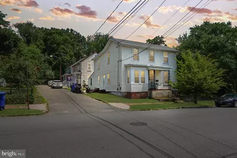25 Mt Holly, Mount Holly, NJ 08060
