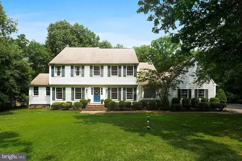 21 Wakefield Dr, Medford, NJ 08055
