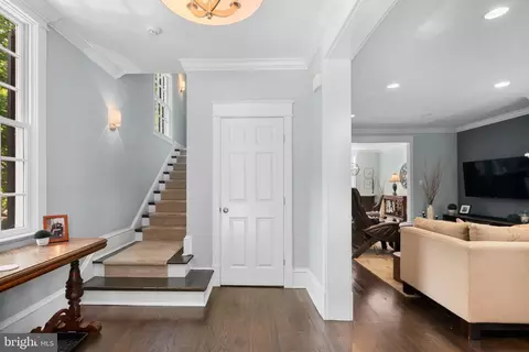 Entry Way - 14 E 3rd #E, Moorestown, NJ 08057 photo 1 of 6