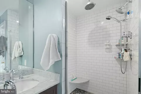 Bath - 14 E 3rd #E, Moorestown, NJ 08057 photo 2 of 5