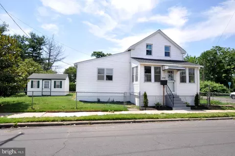 316 N Fairview St, Riverside, NJ 08075
