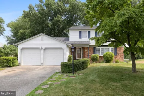 28 Elmgate Rd, Marlton, NJ 08053