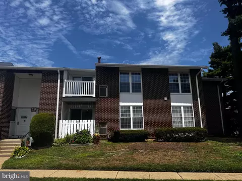 275 Green St #5Q5, Edgewater Park, NJ 08010