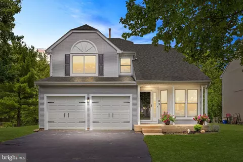 83 Ridgewood Way, Burlington, NJ 08016