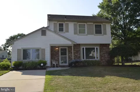 7 Elmtree Ln, Eastampton, NJ 08060
