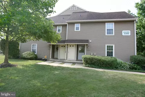 4302 B Tarnbrook Dr, Mount Laurel, NJ 08054