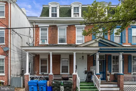 315 E Broad St, Burlington, NJ 08016