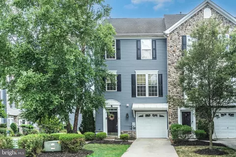 Exterior - 2 Eagle Ln, Delanco, NJ 08075 photo 2 of 7