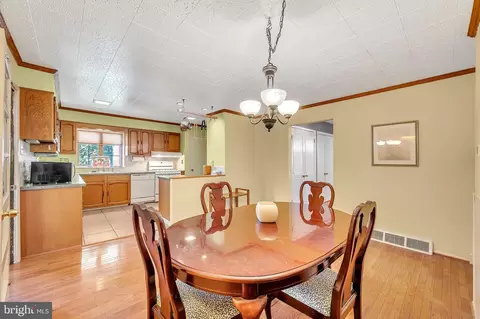 Dining - 709 Willow Dr, Cinnaminson, NJ 08077 photo 4 of 4