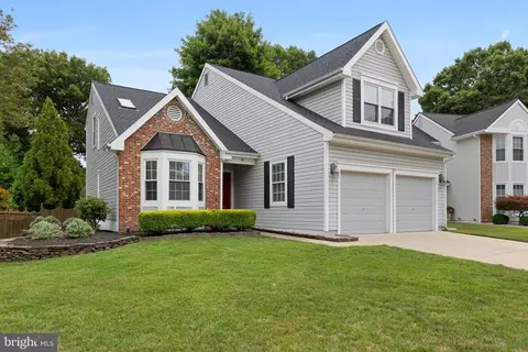 Exterior - 10 Hampton Ct, Mount Laurel, NJ 08054 photo 2 of 5